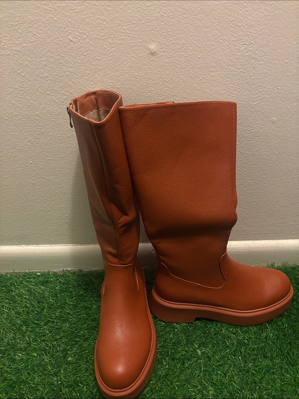 Women’s Tall Chunky Sole Boots in Cognac Brand Bee LG